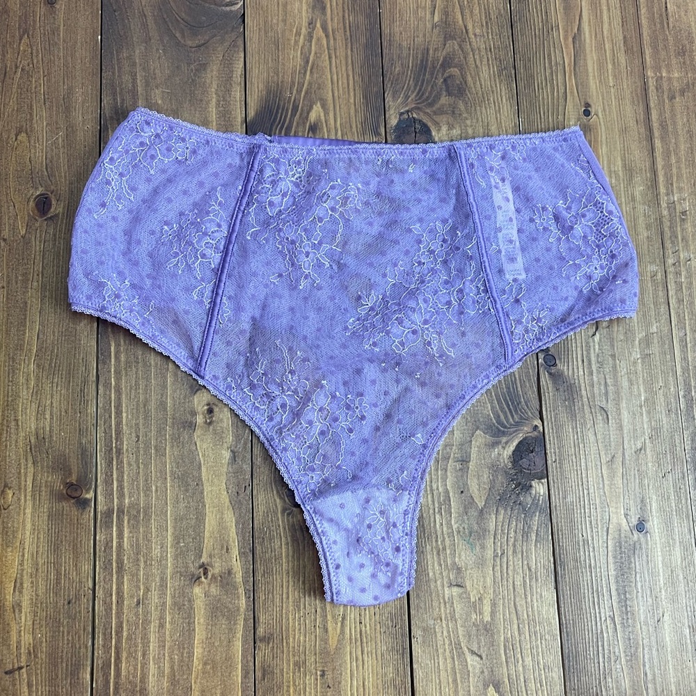 Victoria’s Secret size Small lavender mesh lace Dream angels high waist thong